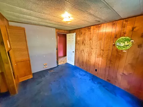 Bedroom - 210 Park Ave, Flora, IL 62839 photo 10 of 10
