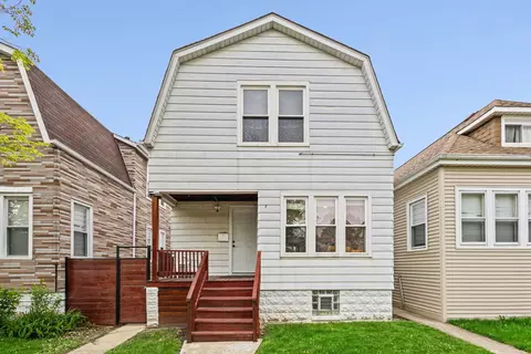 5725 W Giddings St, Chicago, IL 60630