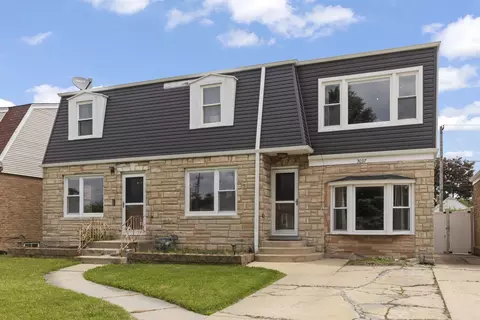 3037 Ernst St, Franklin Park, IL 60131