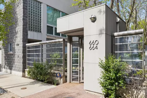 660 N Peoria St #6S, Chicago, IL 60642