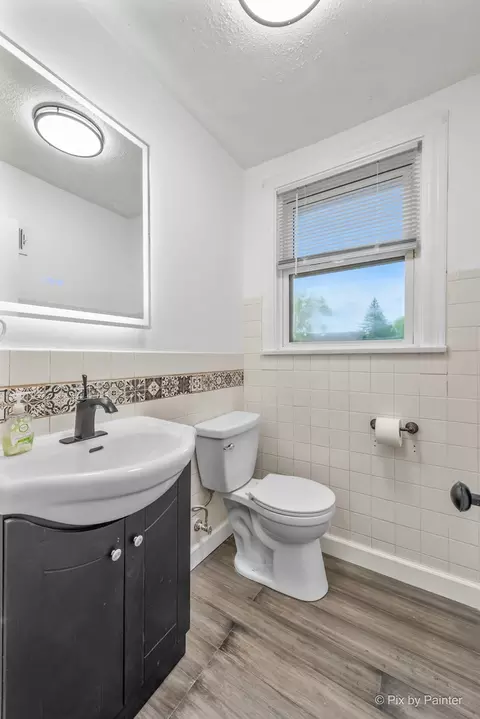 Bath - 34820 N Holman Ave, Ingleside, IL 60041 photo 1 of 5