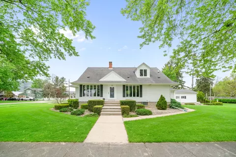 200 N Liberty St, Leland, IL 60531
