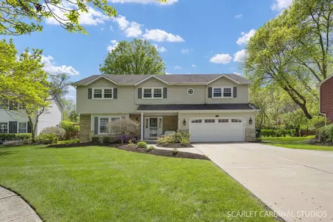 620 Virginia Ct, Naperville, IL 60540