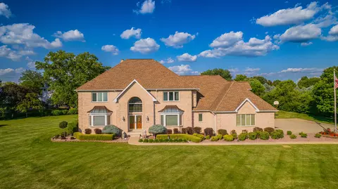 284 Barrington Ln, Bourbonnais, IL 60914