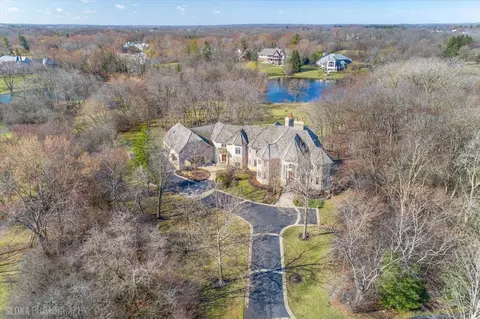 414 Dana Ln, Barrington Hills, IL 60010