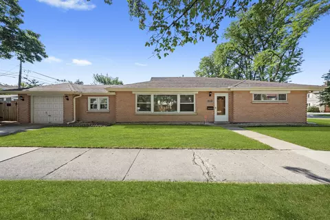 1621 S Crescent Ave, Park Ridge, IL 60068