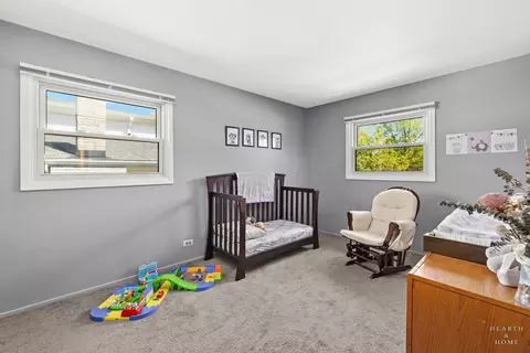 Bedroom - 632 Polynesian Dr, Des Plaines, IL 60016 photo 2 of 3