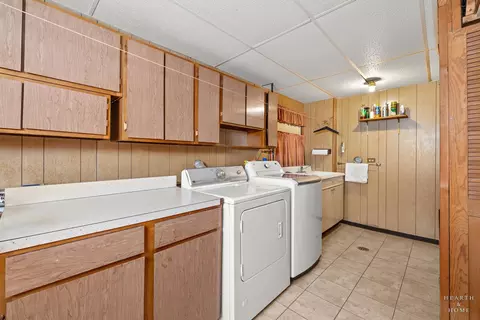 Other - 632 Polynesian Dr, Des Plaines, IL 60016 photo 3 of 5
