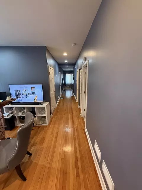 Entry Way - 8134 S Vernon Ave, Chicago, IL 60619 photo 1 of 1