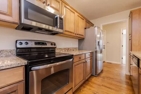 Kitchen - 1761 Lockspur Way, Normal, IL 61761 photo 4 of 6
