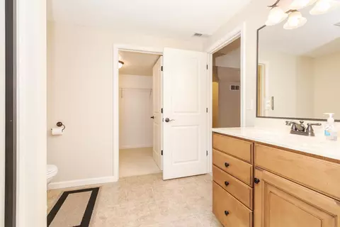 Bath - 1761 Lockspur Way, Normal, IL 61761 photo 3 of 4