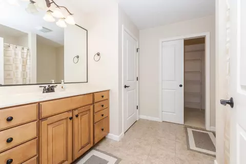 Bath - 1761 Lockspur Way, Normal, IL 61761 photo 1 of 4