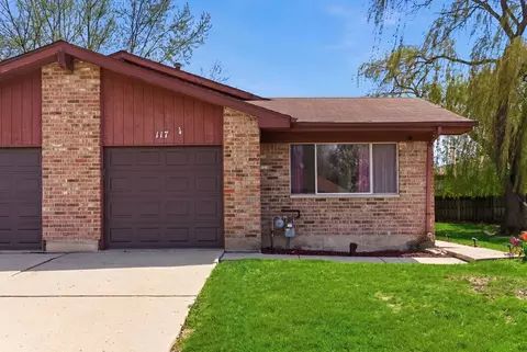 117 Virginia Ct, Streamwood, IL 60107