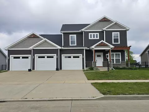 1417 Fieldstone Dr, Savoy, IL 61874