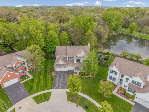 View/Area - 2030 Lucca Ct, Elgin, IL 60123 photo 3 of 5