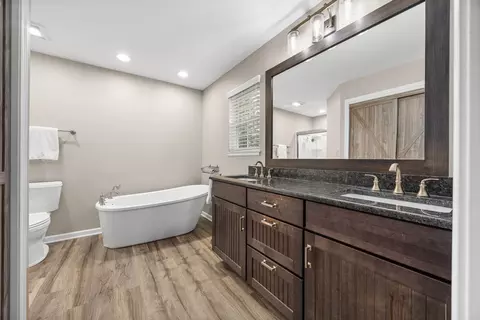 Bath - 2632 Switch Grass Rd, Morris, IL 60450 photo 4 of 5