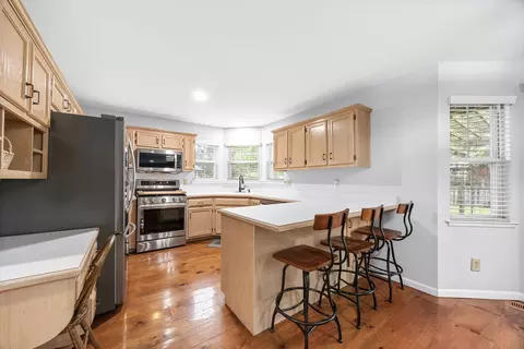 Kitchen - 2632 Switch Grass Rd, Morris, IL 60450 photo 2 of 4