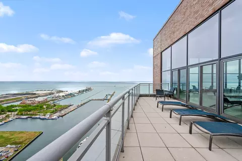 450 E Waterside Dr #705, Chicago, IL 60601 photo 20
