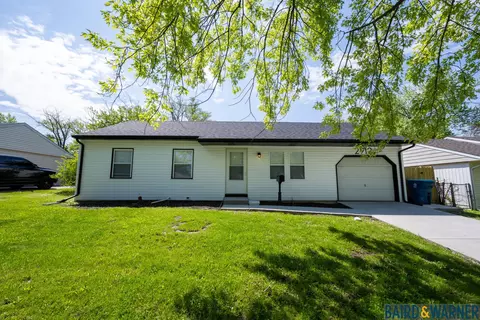 2912 223rd Pl, Sauk Village, IL 60411