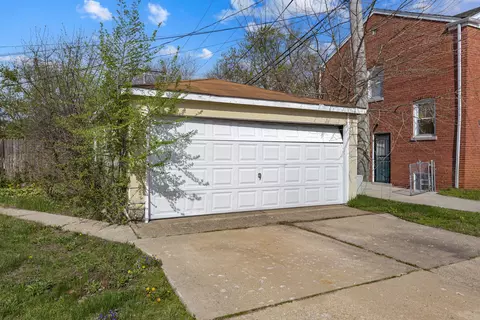 Exterior - 2556 E 97th Pl, Chicago, IL 60617 photo 7 of 7