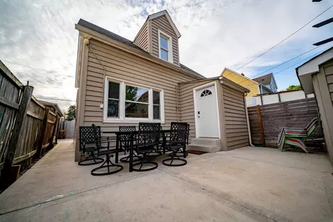 2208 N Lorel Ave, Chicago, IL 60639