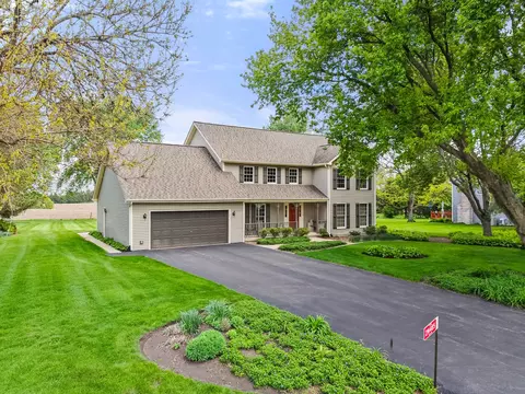 2 N485 Colt Dr, Elburn, IL 60119