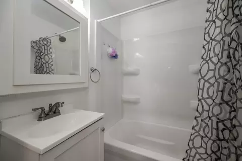 Bath - 3706 Chicago Rd, Steger, IL 60475 photo 1 of 2