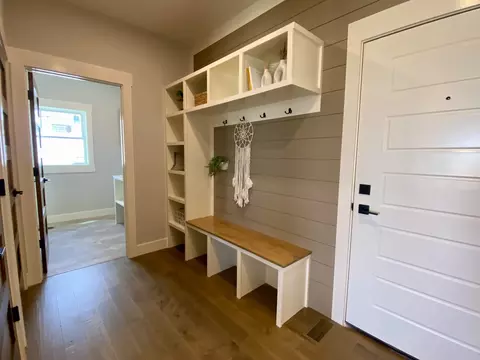 Entry Way - 3914 Jade Dr, Champaign, IL 61822 photo 4 of 5