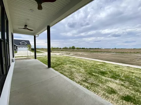 Exterior - 3914 Jade Dr, Champaign, IL 61822 photo 3 of 9