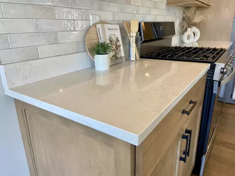 Kitchen - 3914 Jade Dr, Champaign, IL 61822 photo 7 of 8