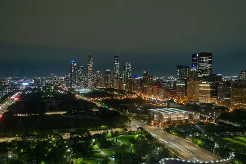 View/Area - 340 E Randolph St #2801, Chicago, IL 60601 photo 5 of 7
