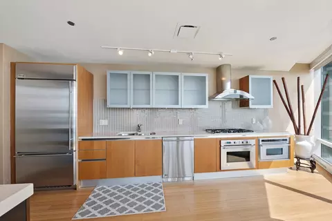Kitchen - 340 E Randolph St #2801, Chicago, IL 60601 photo 1 of 2