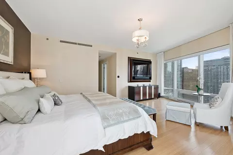 Bedroom - 340 E Randolph St #2801, Chicago, IL 60601 photo 2 of 2