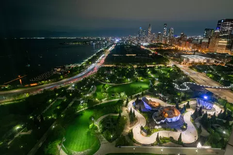 View/Area - 340 E Randolph St #2801, Chicago, IL 60601 photo 4 of 7