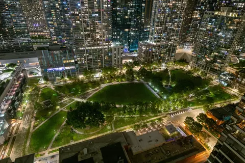 View/Area - 340 E Randolph St #2801, Chicago, IL 60601 photo 6 of 7