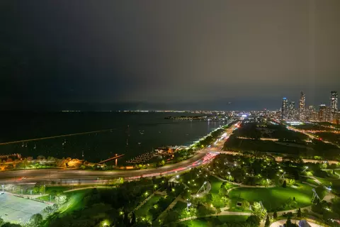 View/Area - 340 E Randolph St #2801, Chicago, IL 60601 photo 3 of 7