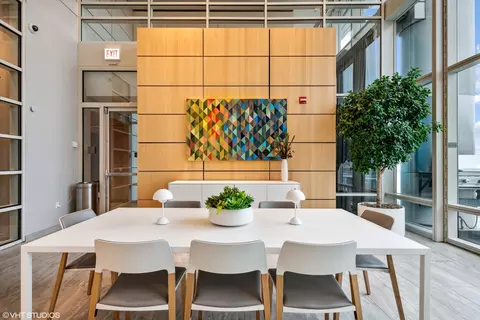 Dining - 340 E Randolph St #2801, Chicago, IL 60601 photo 5 of 6