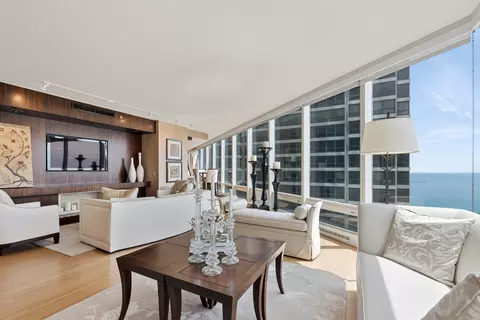 Living - 340 E Randolph St #2801, Chicago, IL 60601 photo 1 of 9