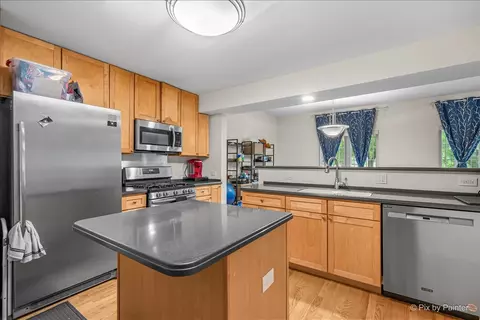 Kitchen - 3822 Ashley Ct, Rolling Meadows, IL 60008 photo 2 of 4