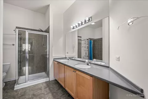 Bath - 3822 Ashley Ct, Rolling Meadows, IL 60008 photo 3 of 5