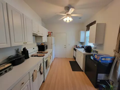 1343 Providence Cir, Elgin, IL 60120 photo 2
