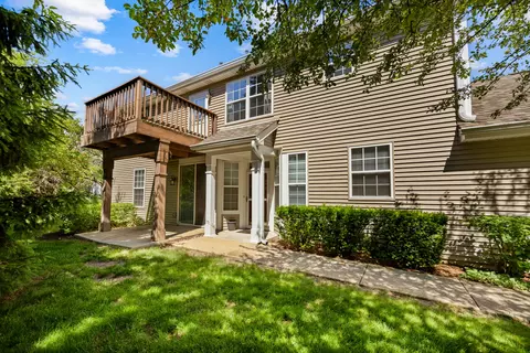 1343 Providence Cir, Elgin, IL 60120