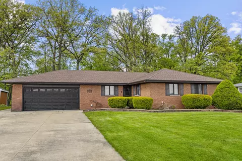 11679 E Gregg Blvd, Momence, IL 60954