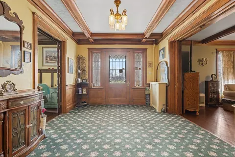 Entry Way - 401 E Prairie St, Odell, IL 60460 photo 1 of 6