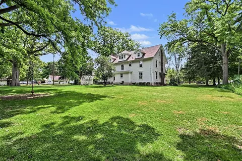 Exterior - 401 E Prairie St, Odell, IL 60460 photo 10 of 18