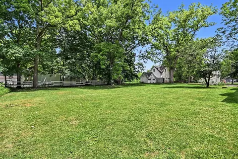 Exterior - 401 E Prairie St, Odell, IL 60460 photo 15 of 18
