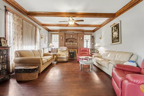 Living - 401 E Prairie St, Odell, IL 60460 photo 1 of 5