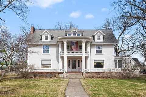 401 E Prairie St, Odell, IL 60460