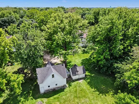 Exterior - 401 E Prairie St, Odell, IL 60460 photo 17 of 18