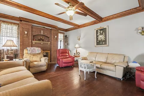 Living - 401 E Prairie St, Odell, IL 60460 photo 2 of 5